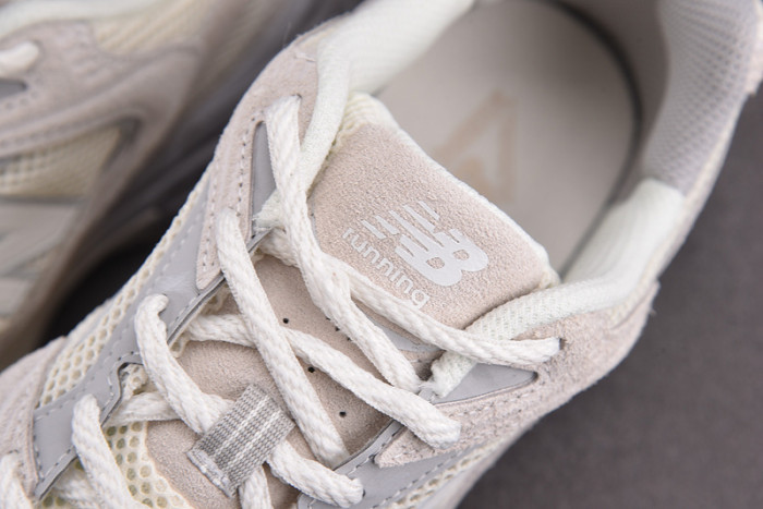 NEW BALANCE SNEAKER NB106