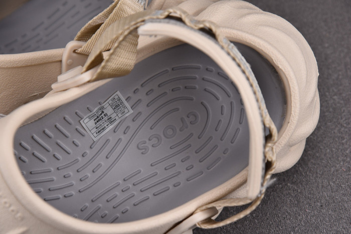 Cr*0*s x salehe bembury c00020