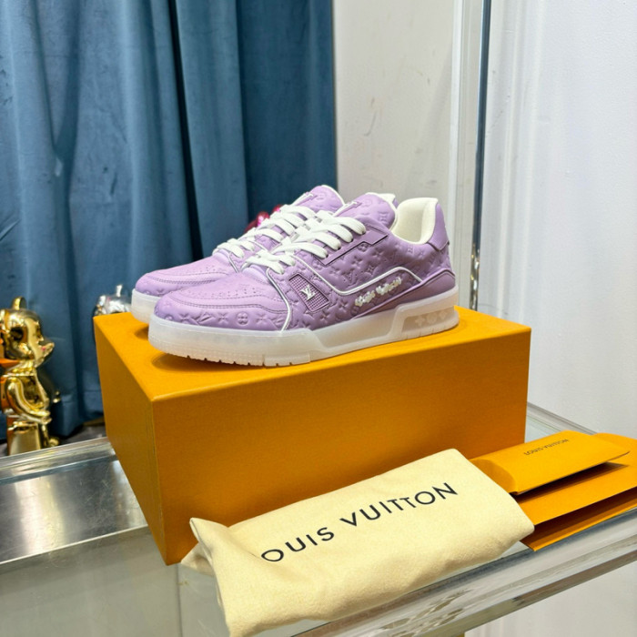LV SNEAKER LV-000519