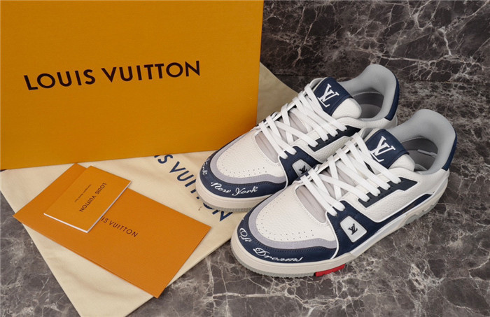 LV SNEAKER LV-000205