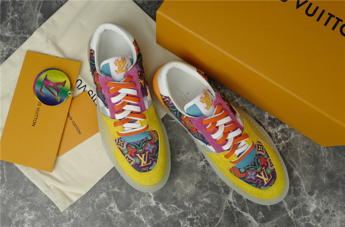 LV SNEAKER LV-000281