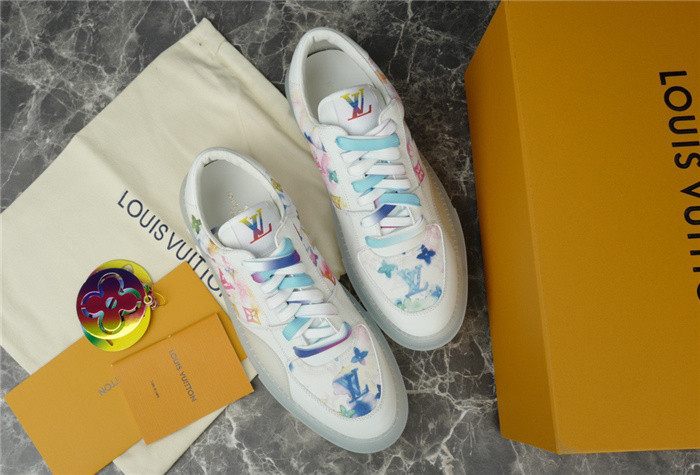 LV SNEAKER LV-000282