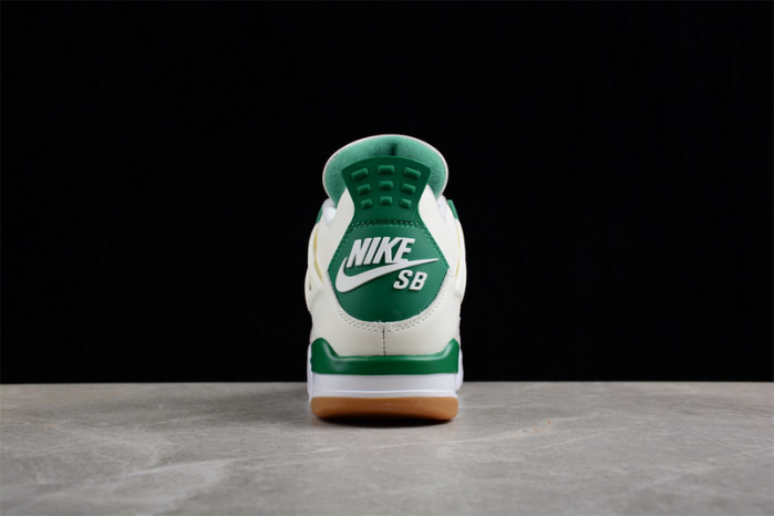 Jordan 4 Retro SB Pine Green DR5415-103