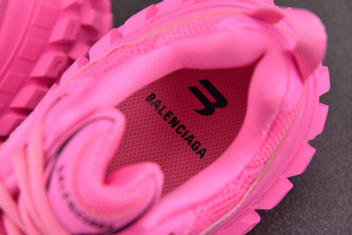 DEFENDER SNEAKER DS001