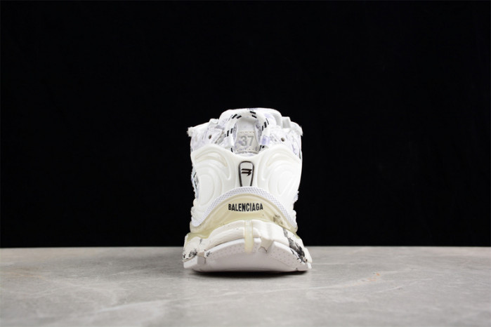 RUNNER SNEAKER RS082