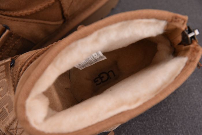 UGG Classic Mini Quickclick Boot