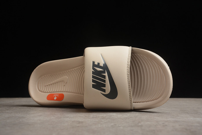 NIKE SANDALS N-022