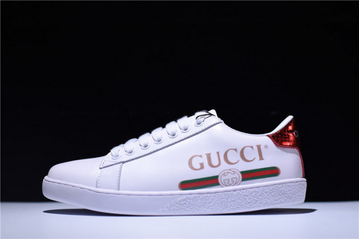G*u*i ace embroidered low-top sneaker with logo