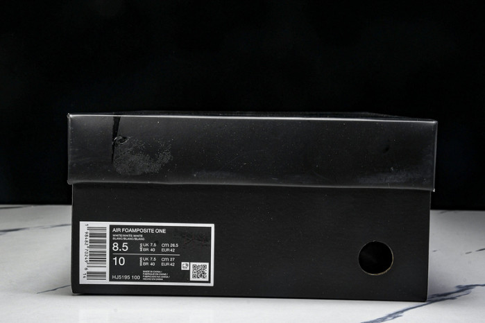 NIKE Air Foamposite One 