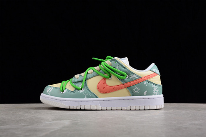 Nike SB Dunk Low DH9765-100