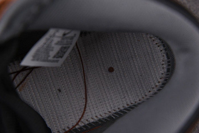 Gundam x Nike SB Dunk High "Banshee" DH7717-400