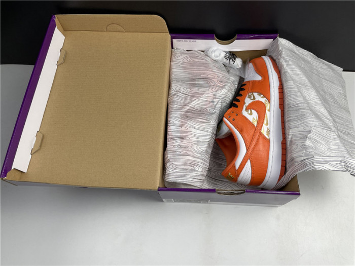 nike sb dunk low S*p*e x nike orange dh3228-181